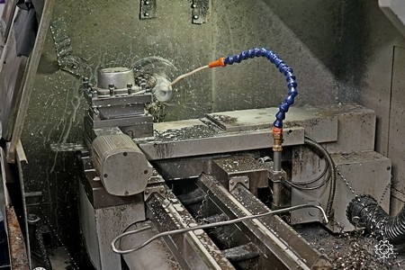 lathe turning process